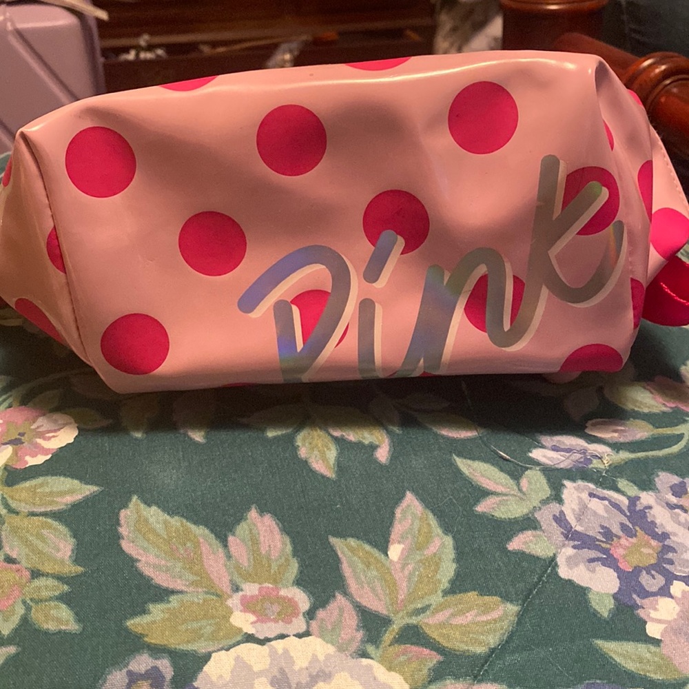 Pink by Victoria’s Secret makeup bag